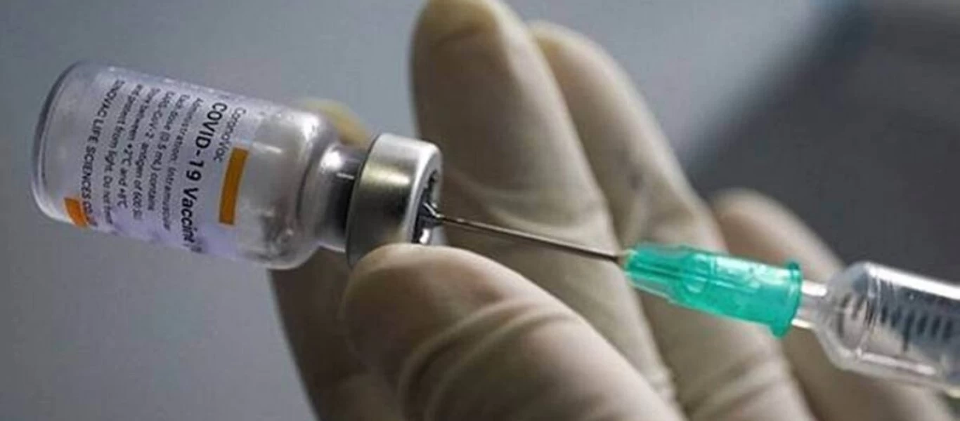 Στο 57% ο εμβολιασμός του ενήλικου πληθυσμού στην ΕΕ αλλά οι μεταλλάξεις εξαπλώνονται